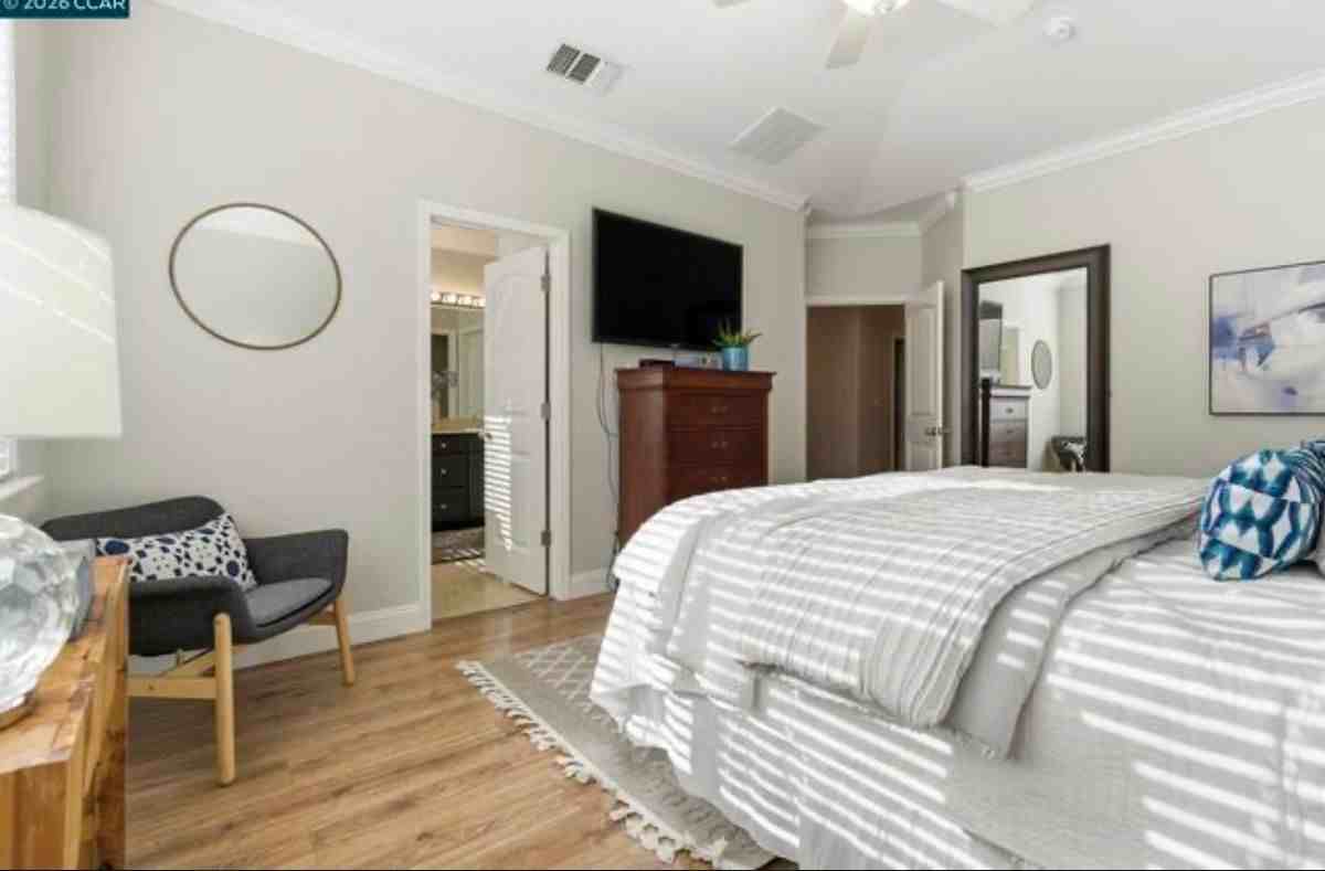 3042 Barranca Dr - Photo 6 of 17