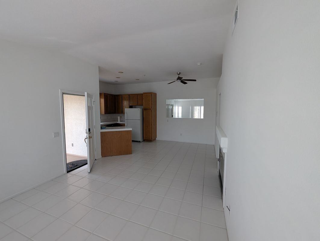 154 California Ct - Photo 4 of 27