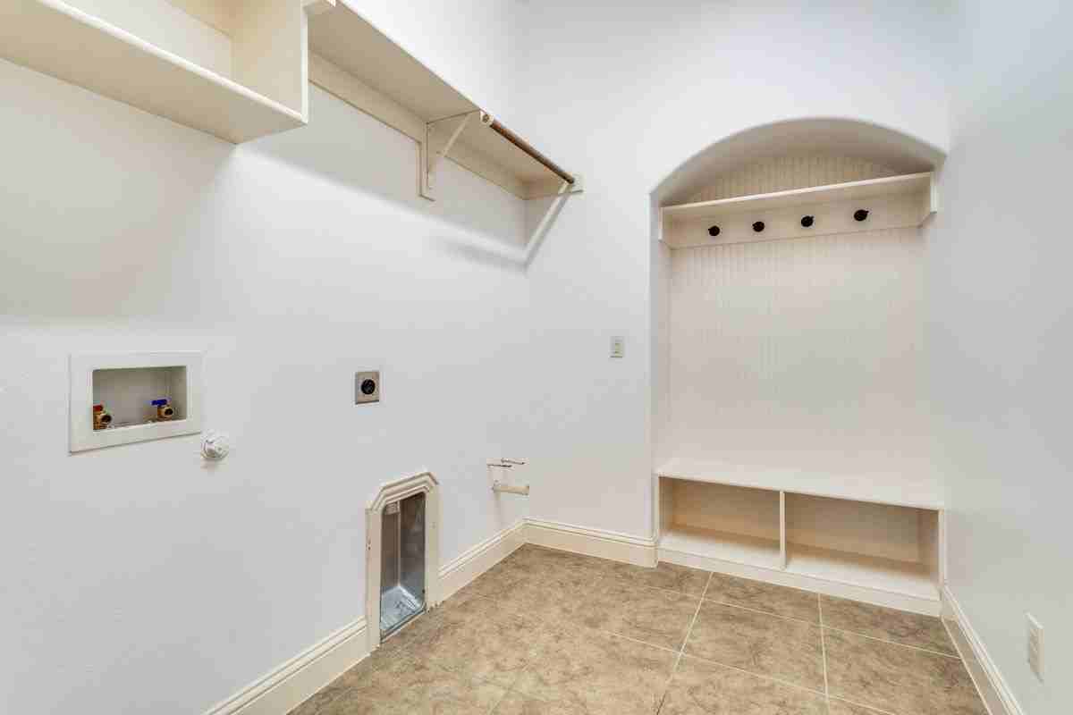 1436 Foster St - Photo 3 of 30