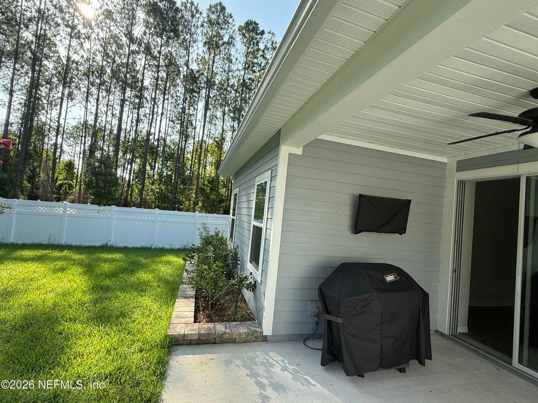 323 Holly Forest Dr - Photo 6 of 22