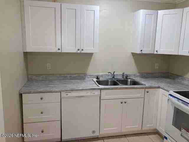 2938 W 3rd St - Photo 3 of 6