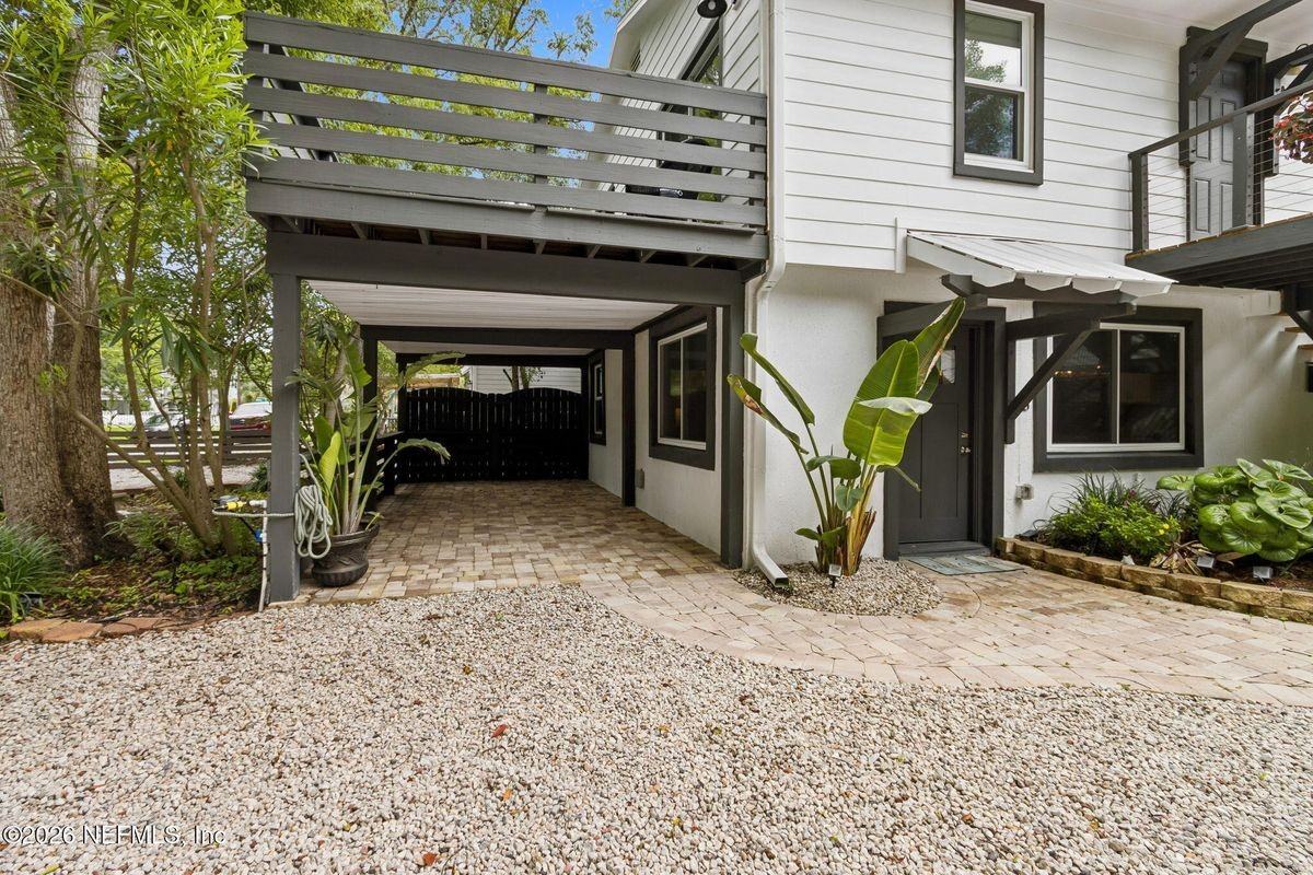 514 S 4th St ##B - Photo 2 of 18