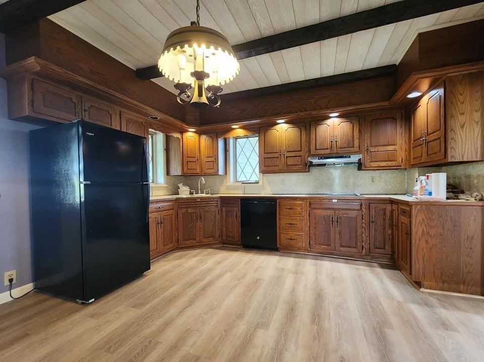 4939 Indian Creek Rd - Photo 3 of 7