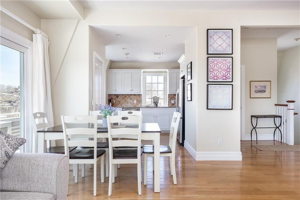 106 William St ##2 - Photo 4 of 12