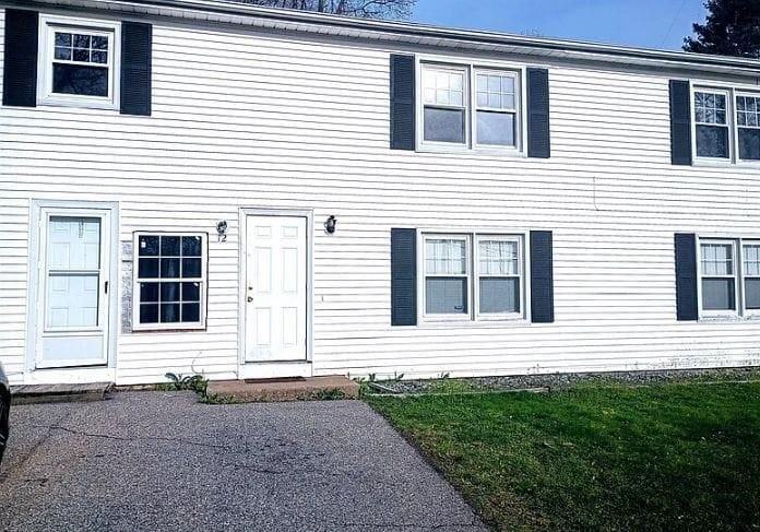 14 Monson St ##B - Photo 3 of 12
