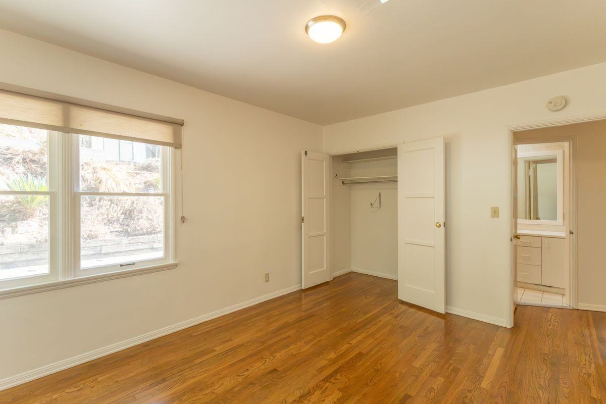 1425 Brixton Rd - Photo 4 of 5