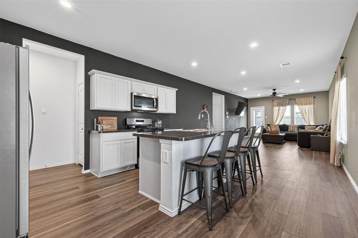 24251 Copperleaf Bay Ln - Photo 2 of 13