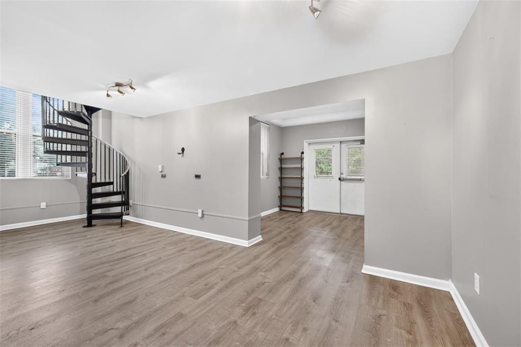 1031 State St Nw ##209 - Photo 5 of 39
