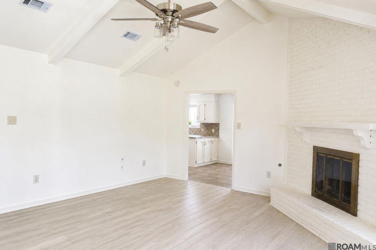 13523 Willowridge Ave - Photo 6 of 29