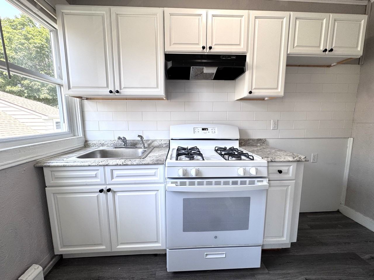 50 Glendale Ave #5 - Photo 5 of 12