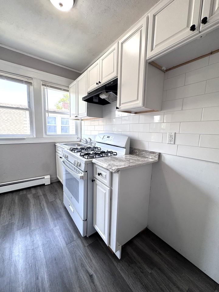 50 Glendale Ave #5 - Photo 7 of 12