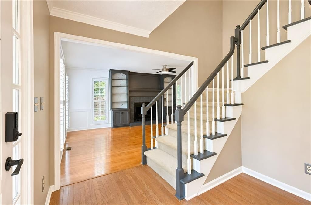 320 Derby Ridge Trce - Photo 7 of 50