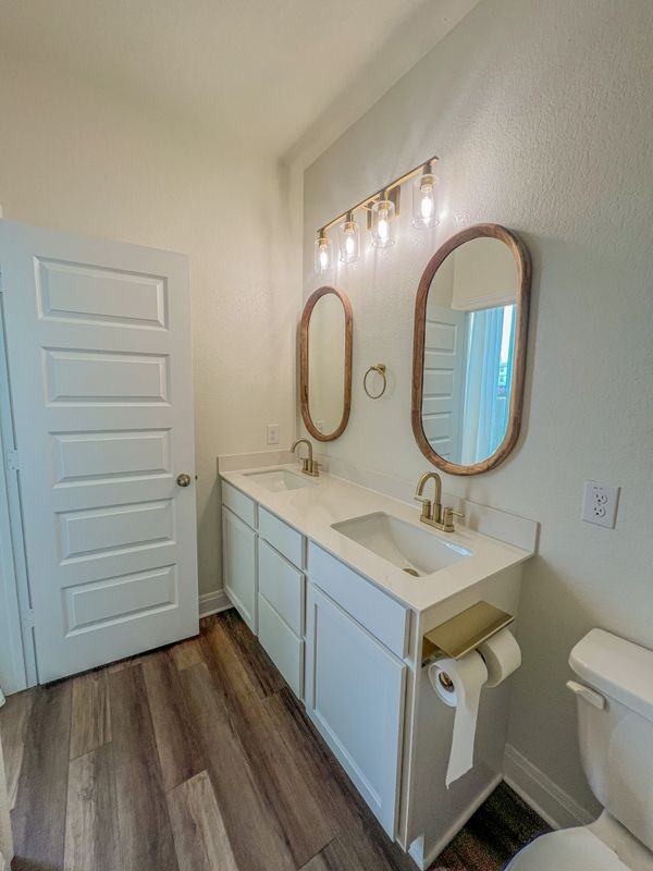 512 Barbary Coast Ln - Photo 6 of 21