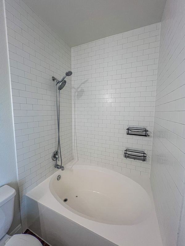 512 Barbary Coast Ln - Photo 7 of 21
