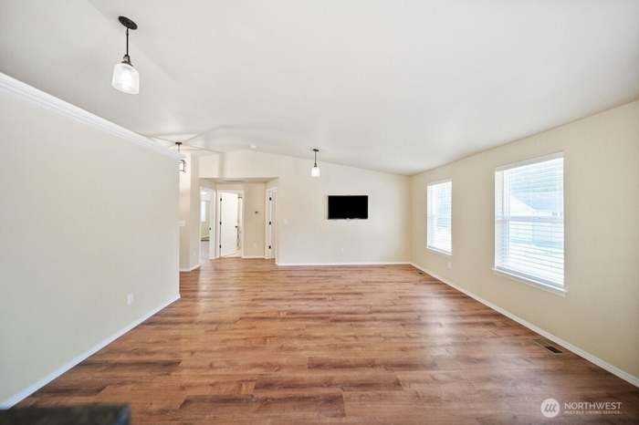 5904 157th Street Ct E #5904 - Photo 5 of 17
