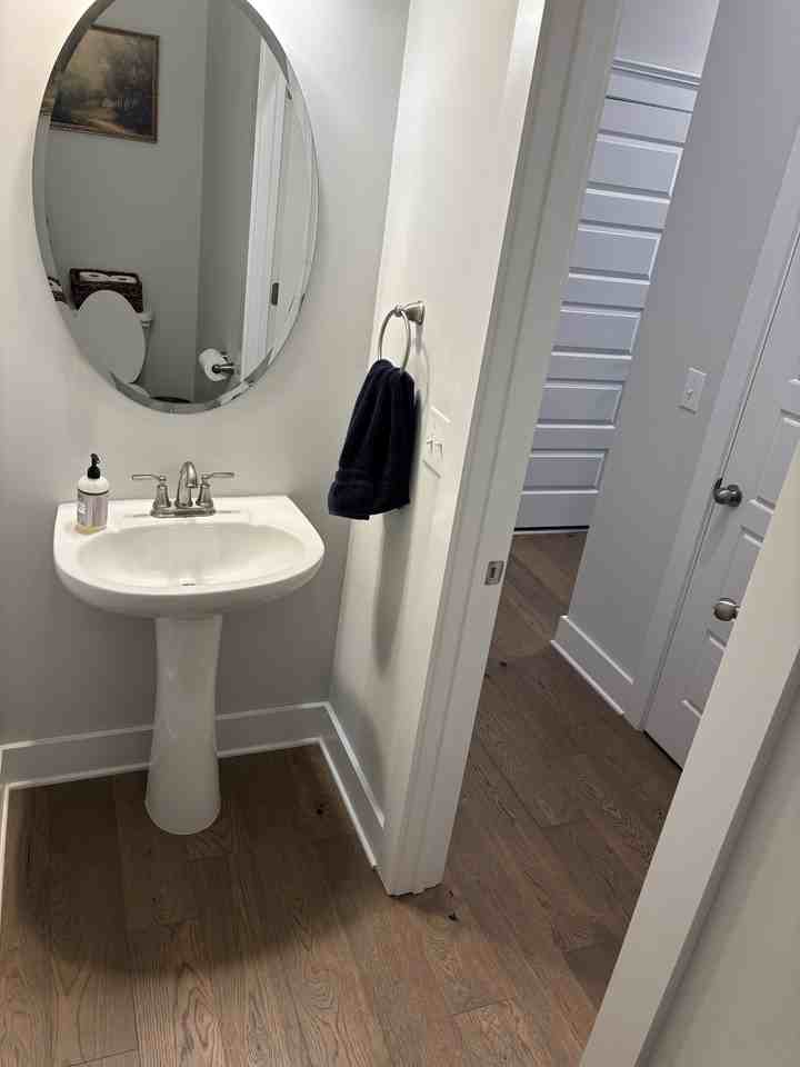 2554 Barry St #NA - Photo 6 of 27