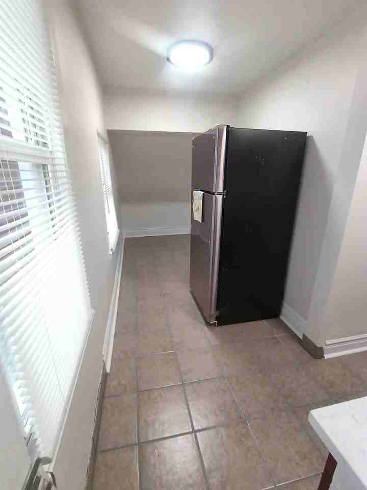 813 E Wayne St #2 - Photo 5 of 9
