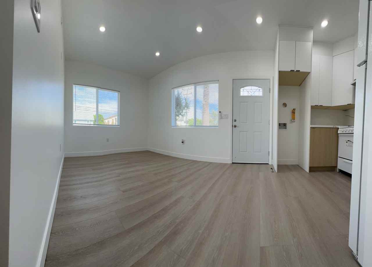 419 S Lake St #101 - Photo 3 of 9