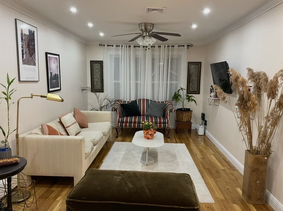 E 57th Pl #1 - Photo 2 of 4