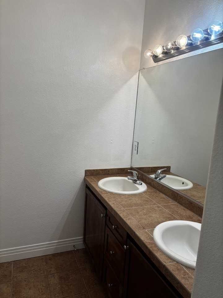 9039 E Panorama Cir #408 - Photo 6 of 13