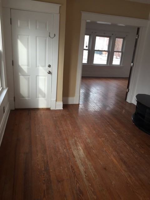 80 10th St - Photo 3 of 21