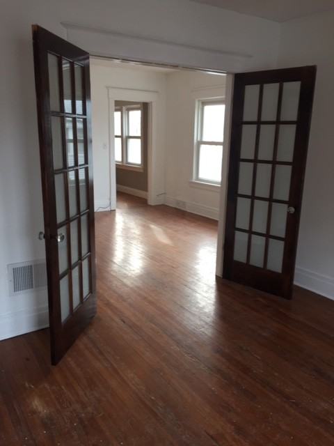 80 10th St - Photo 4 of 21