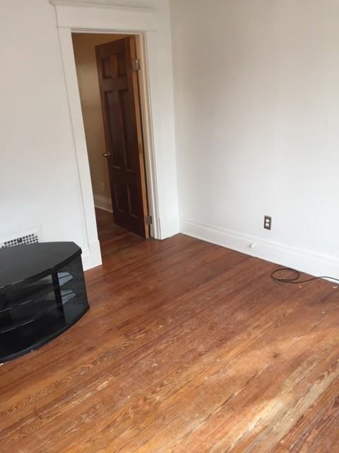 80 10th St - Photo 5 of 21