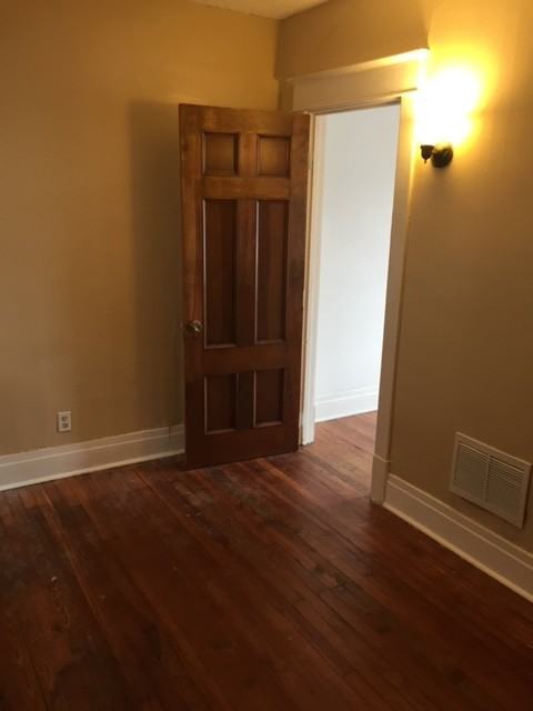 80 10th St - Photo 7 of 21