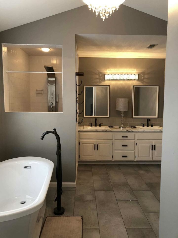 2206 Greenbrier Dr #1 - Photo 4 of 19