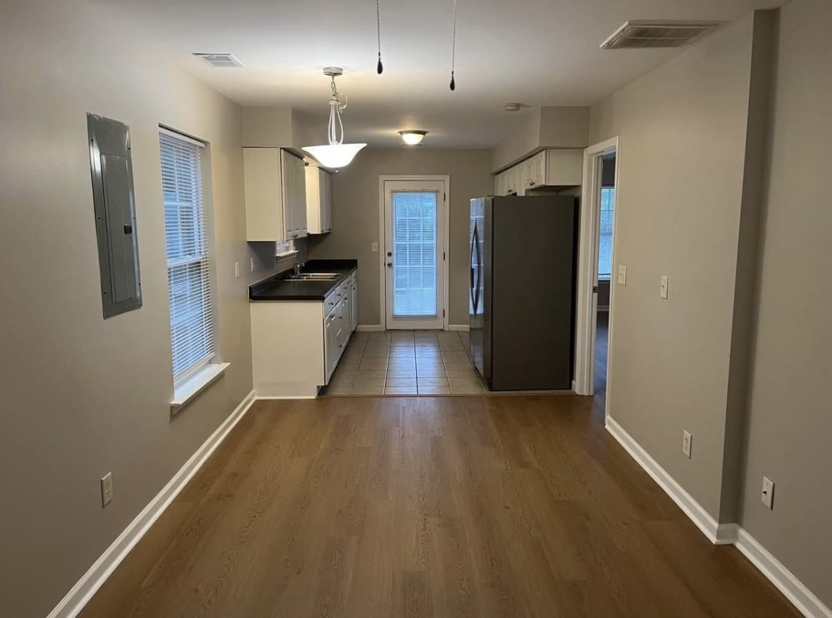3806 Dorsey Ave #A - Photo 4 of 17
