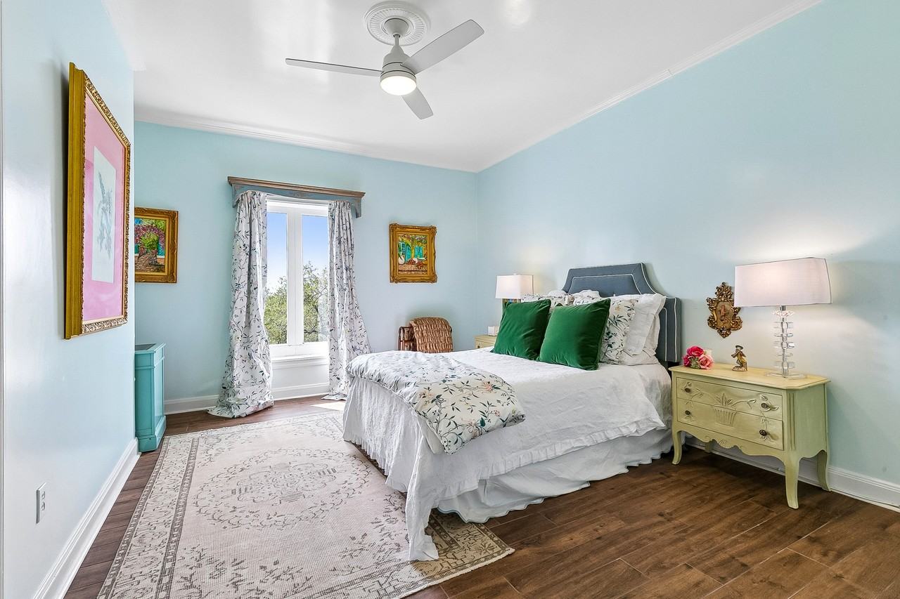 3801 Saint Charles Ave #500 - Photo 6 of 12