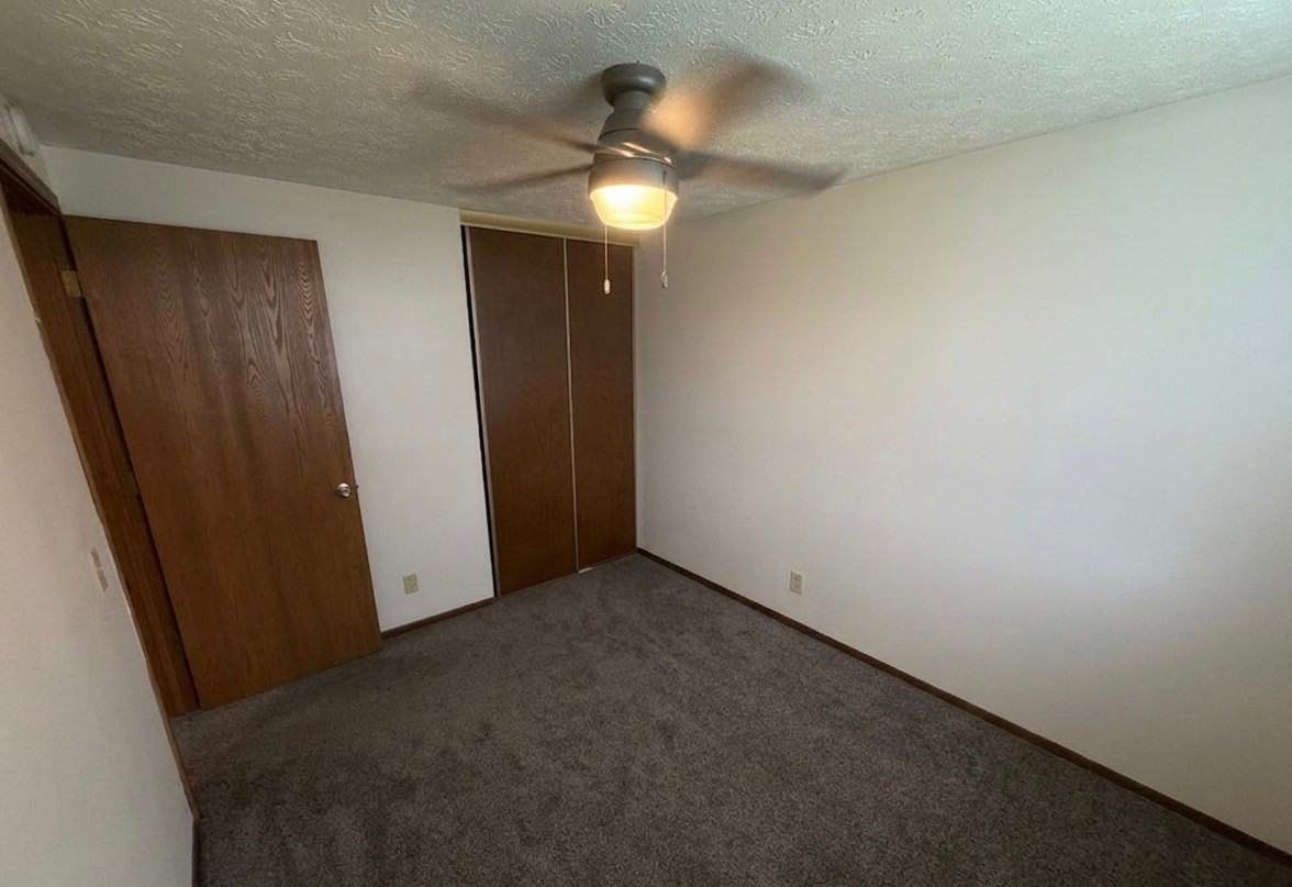 317 Stewart Ave Nw #319 - Photo 5 of 9
