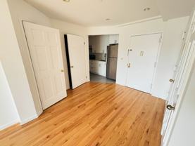 4318 Robinson St #4B - Photo 1 of 1