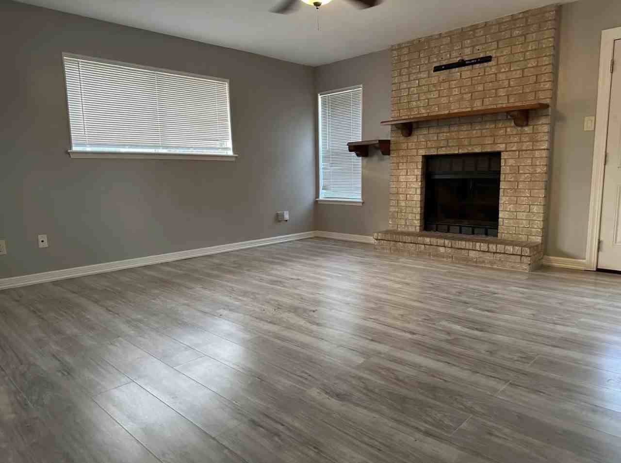 11318 Woodway Creek Dr #NA - Photo 5 of 16