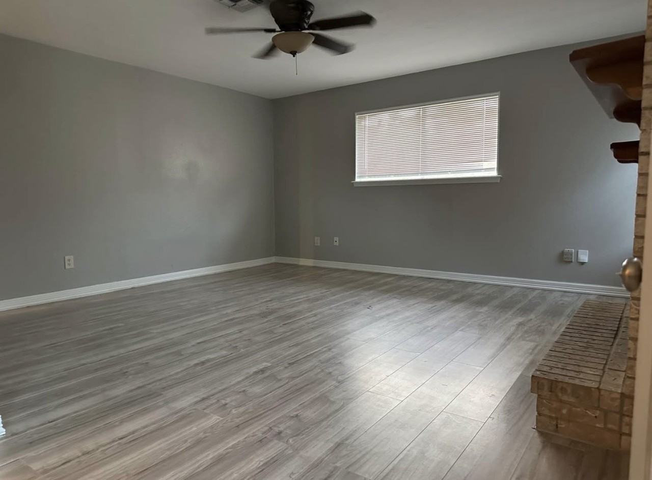 11318 Woodway Creek Dr #NA - Photo 6 of 16