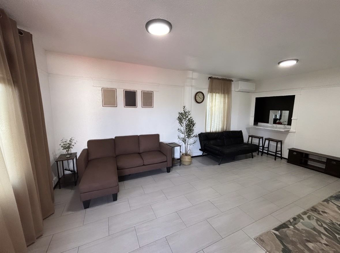 4011 Michigan Ave #NA - Photo 5 of 11