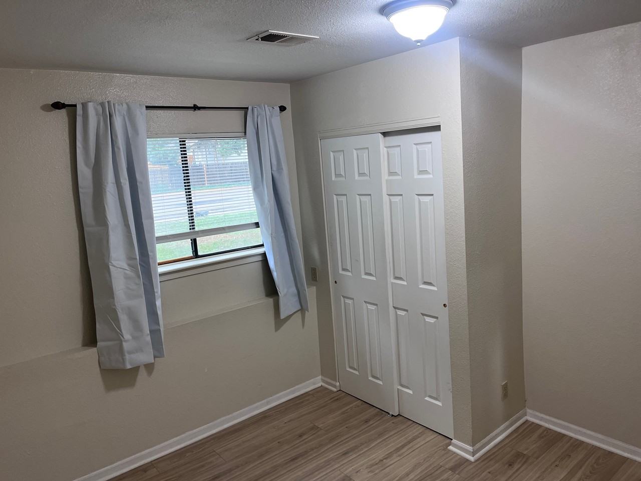 2313 Yorkshire St #NA - Photo 6 of 10