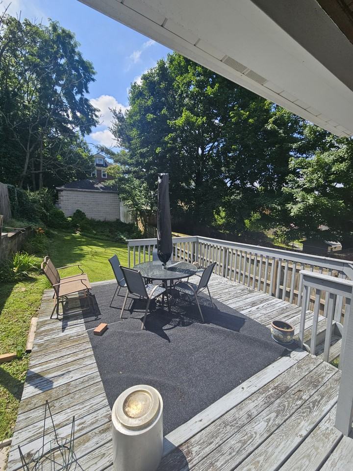 1237 Benton Ave #NA - Photo 3 of 10