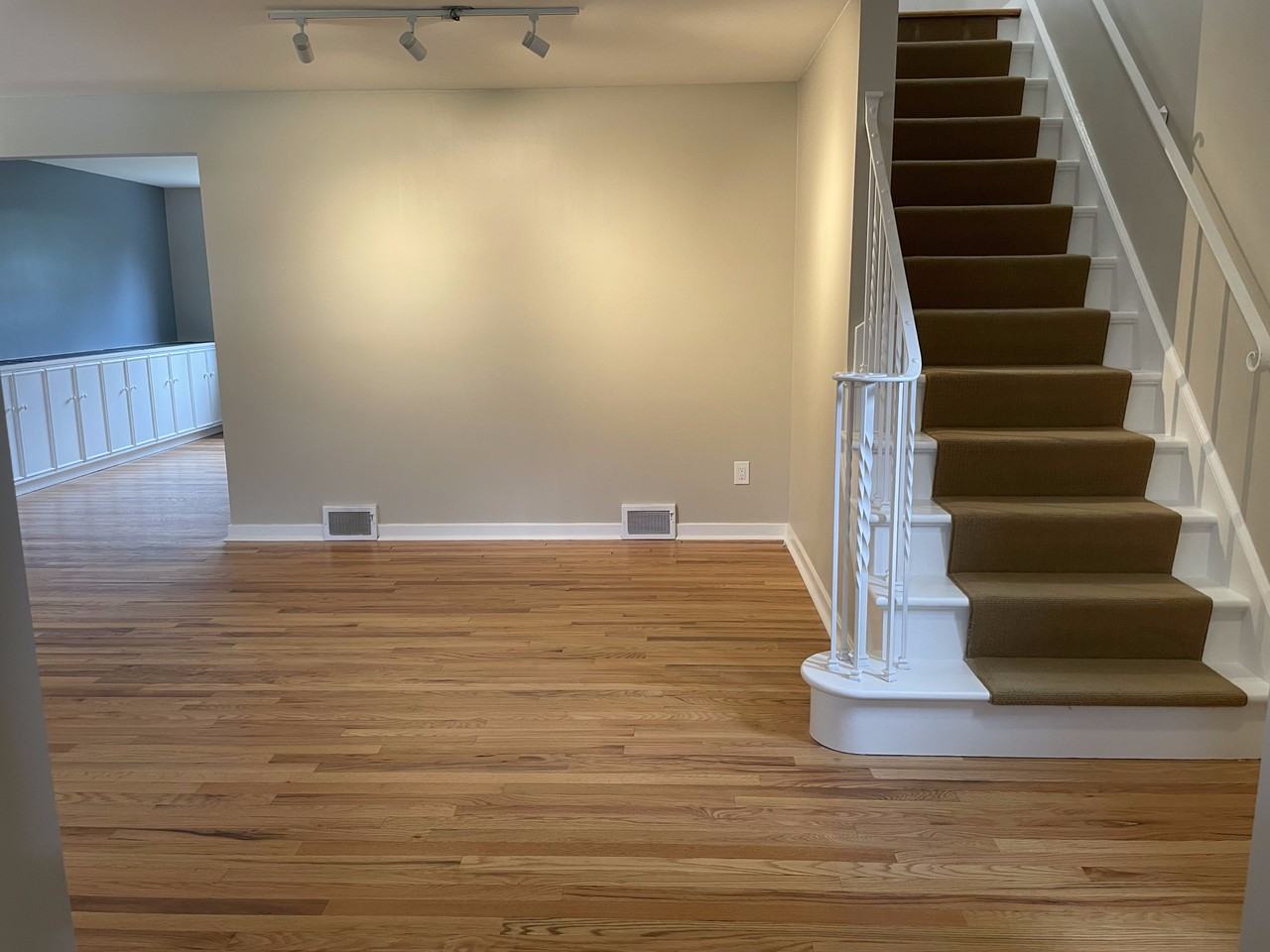 1332 Hawthorne St #NA - Photo 2 of 19