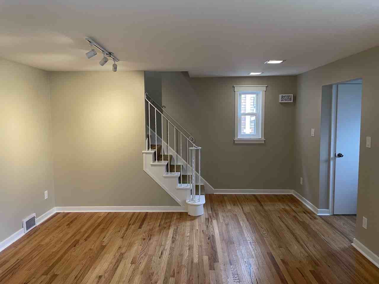 1332 Hawthorne St #NA - Photo 4 of 19