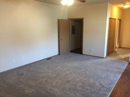 featured image of 104 Pearl St #8
