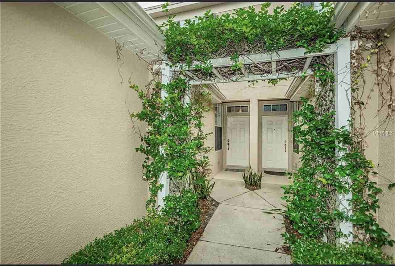 2435 Earlswood Ct - Photo 2 of 14