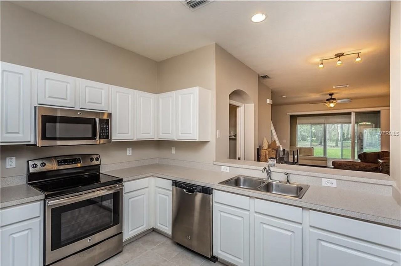 2435 Earlswood Ct - Photo 4 of 14