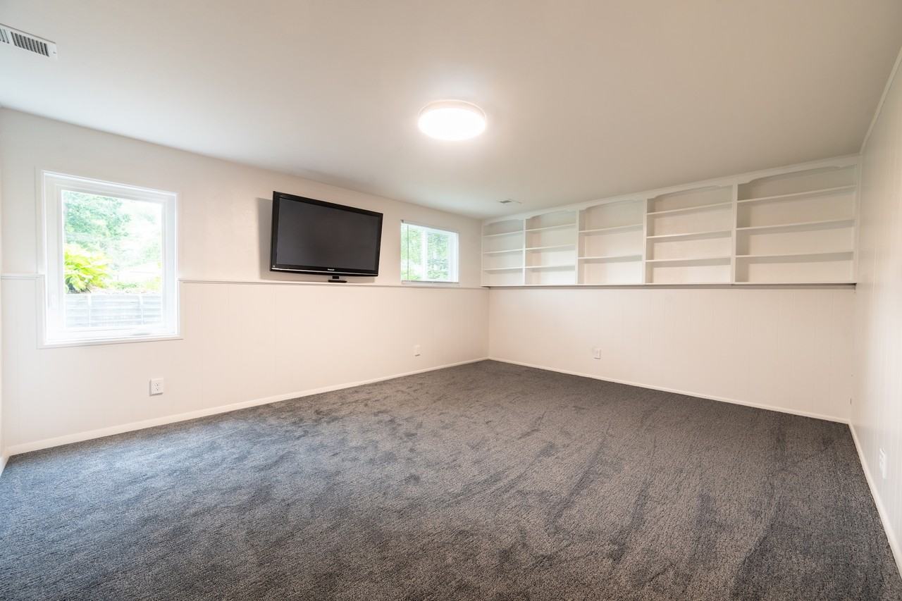 1604 Hass Dr #1 - Photo 3 of 17