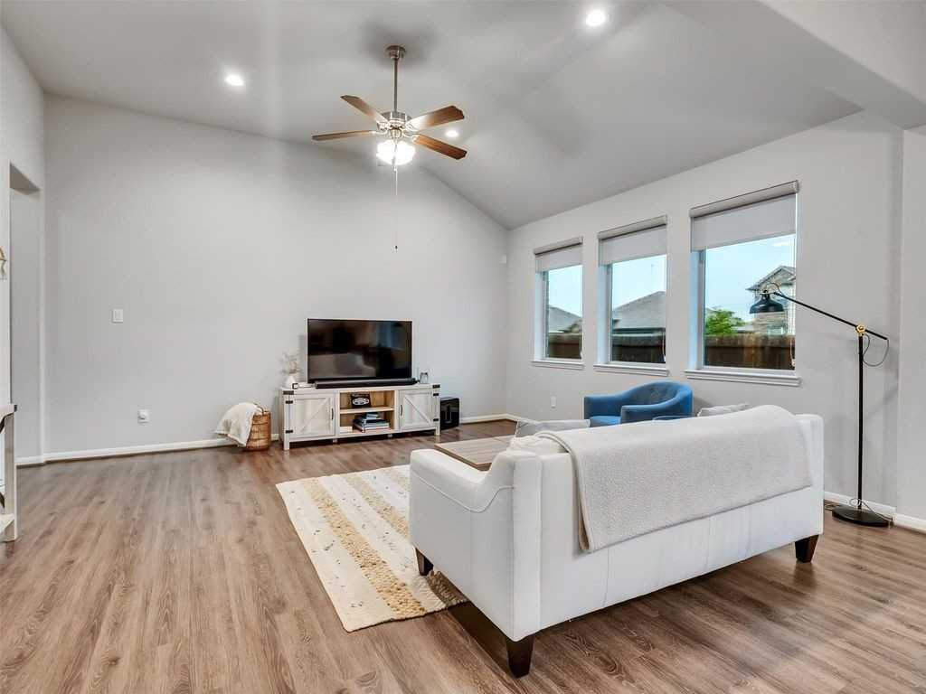 1807 Oakdale Mist Dr #NA - Photo 7 of 22