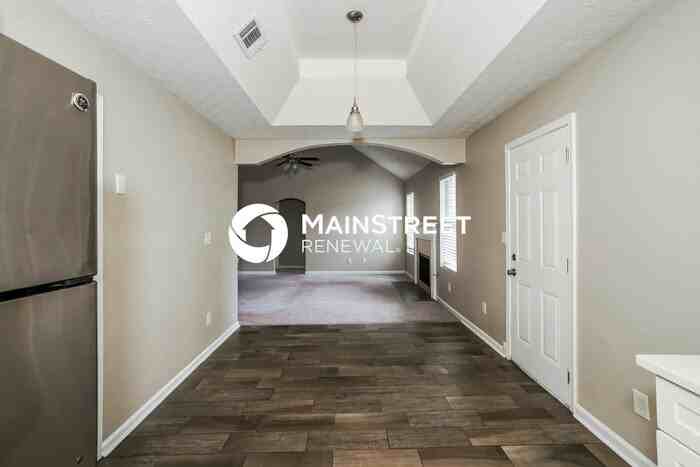 7495 Royale Ct - Photo 5 of 21