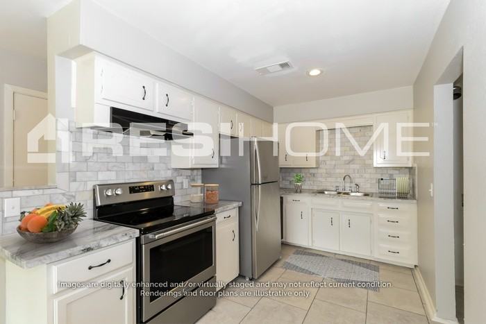 1021 Baldwin St - Photo 3 of 18