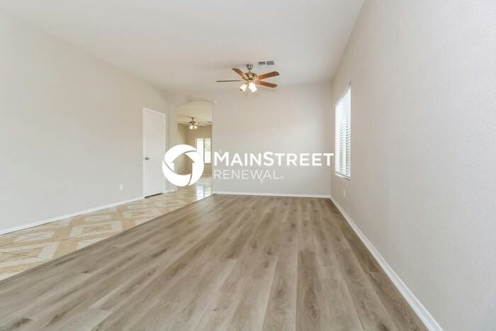 2624 N 63rd Ave - Photo 5 of 16