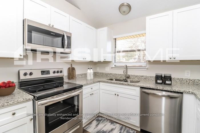 4404 Lakeview Dr - Photo 3 of 17