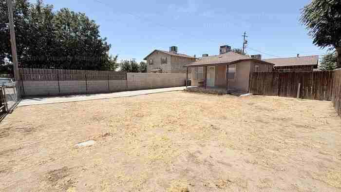 3501 L St #A - Photo 3 of 25